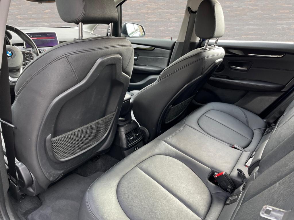 BMW 2 Serie BMW 2 Serie Active Tourer 225xe LEDER SPORTSTOELEN NAVIGATIE LMV LED