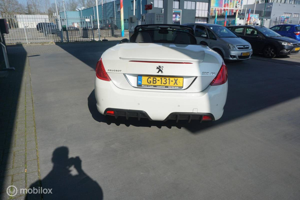 Peugeot 308 Peugeot 308 CC 1.6 THP Roland Garros