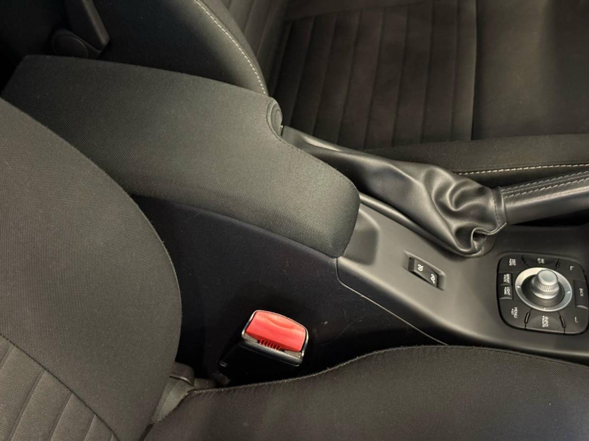 Renault Mégane Estate Renault Mégane Estate 1.2 TCe LIMITED-uitv|CLIMA AIRCO|LM-VELG|CRUISE CONTROL|ISOFIX|NAVIGATIE|nieuwe APK+O.H.BEURT BIJ AFLEVERING