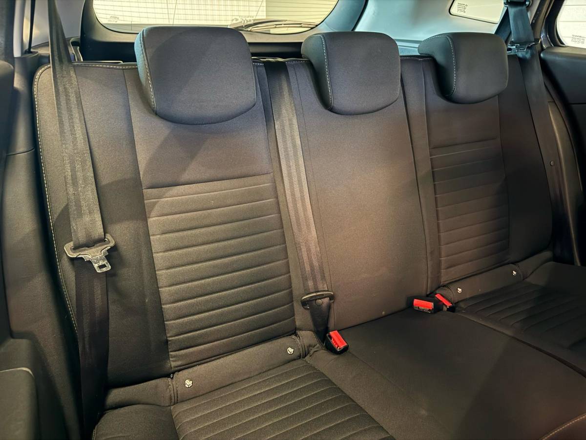 Renault Mégane Estate Renault Mégane Estate 1.2 TCe LIMITED-uitv|CLIMA AIRCO|LM-VELG|CRUISE CONTROL|ISOFIX|NAVIGATIE|nieuwe APK+O.H.BEURT BIJ AFLEVERING