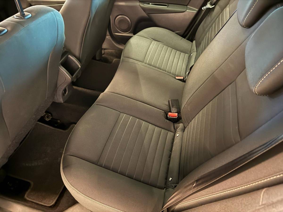 Renault Mégane Estate Renault Mégane Estate 1.2 TCe LIMITED-uitv|CLIMA AIRCO|LM-VELG|CRUISE CONTROL|ISOFIX|NAVIGATIE|nieuwe APK+O.H.BEURT BIJ AFLEVERING