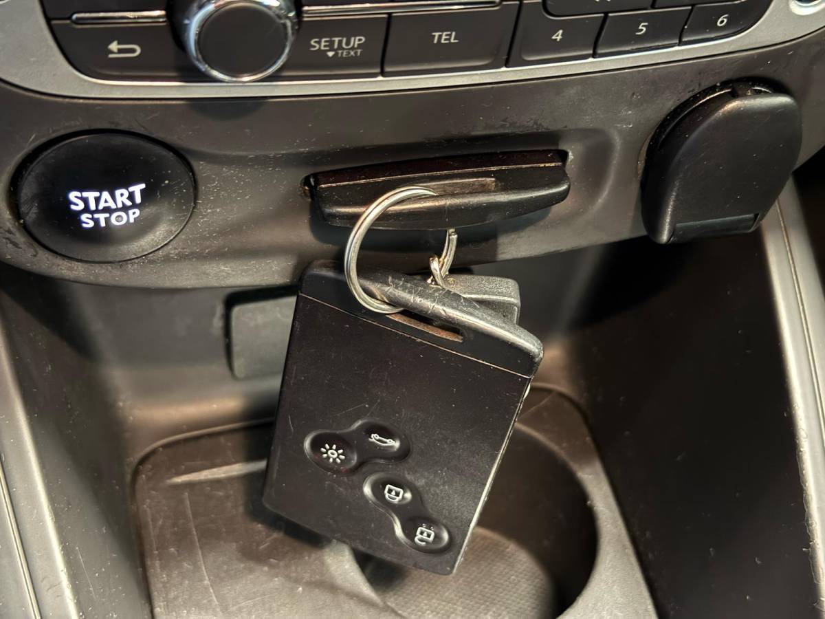 Renault Mégane Estate Renault Mégane Estate 1.2 TCe LIMITED-uitv|CLIMA AIRCO|LM-VELG|CRUISE CONTROL|ISOFIX|NAVIGATIE|nieuwe APK+O.H.BEURT BIJ AFLEVERING