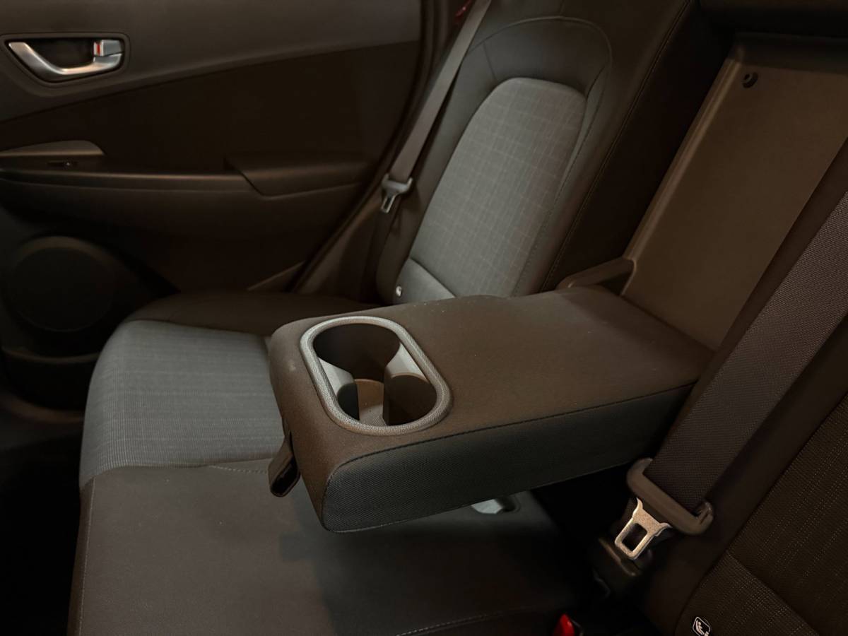 Hyundai Kona Hyundai Kona 1.6 GDI HEV *Dealer OH* Trekhaak|Carplay|Camera|Cruise|All-seasons