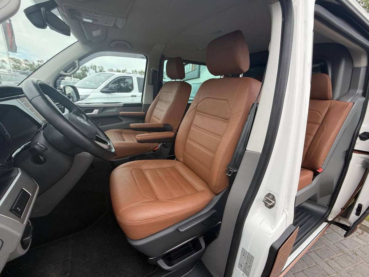 Volkswagen Transporter Volkswagen Transporter 2.0 TDI L2H1 31 DC 4Motion Bulli T6. 204PkDubbele Cabine DSG 31 L2H1 DIG. COCKPIT ADAPT. CRUISE LED, 2x Schuif