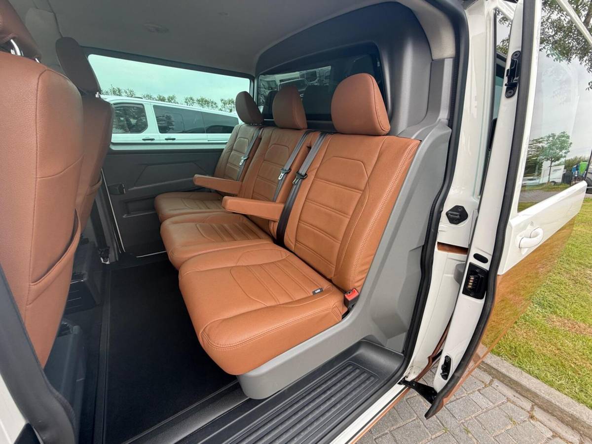Volkswagen Transporter Volkswagen Transporter 2.0 TDI L2H1 31 DC 4Motion Bulli T6. 204PkDubbele Cabine DSG 31 L2H1 DIG. COCKPIT ADAPT. CRUISE LED, 2x Schuif
