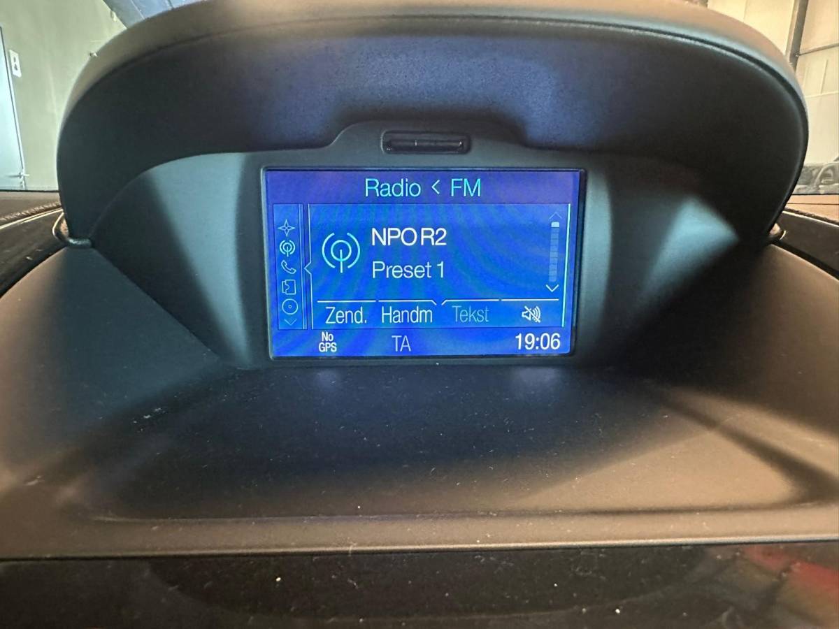 Ford B-MAX Ford B-Max 1.0 EcoBoost TITANIUM|CLIMA AIRCO|ISOFIX|LM-VELG|NAVIGATIE|PANORAMADAK|55.795 km NAP|nwe APK+O.H.BEURT+DISTRIBUTIERIEM