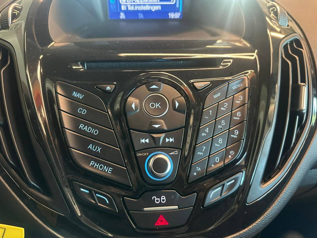 Ford B-MAX Ford B-Max 1.0 EcoBoost TITANIUM|CLIMA AIRCO|ISOFIX|LM-VELG|NAVIGATIE|PANORAMADAK|55.795 km NAP|nwe APK+O.H.BEURT+DISTRIBUTIERIEM