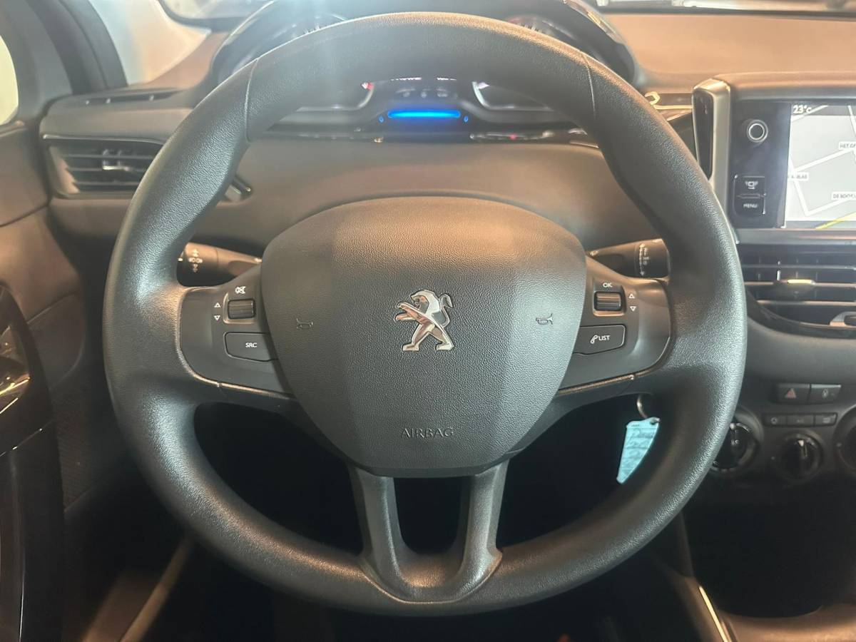 Peugeot 208 Peugeot 208 1.2 VTi 5-DEURS ACTIVE|AIRCO|LM-VELG|ISOFIX|BLUETOOTH|NAVIGATIE|CRUISECONTROL|nweAPK+OH+DISTRIBUTIERIEM BIJ AFLEVERING