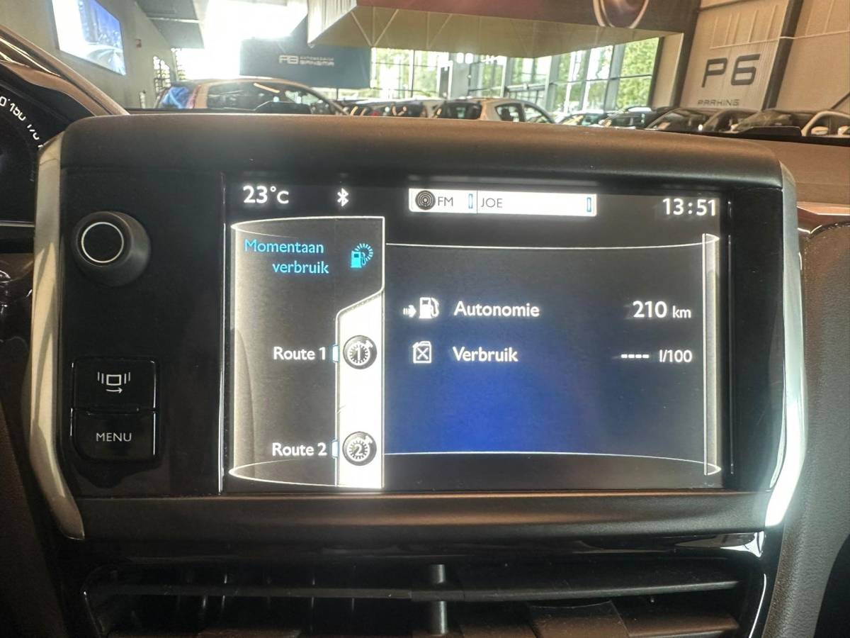 Peugeot 208 Peugeot 208 1.2 VTi 5-DEURS ACTIVE|AIRCO|LM-VELG|ISOFIX|BLUETOOTH|NAVIGATIE|CRUISECONTROL|nweAPK+OH+DISTRIBUTIERIEM BIJ AFLEVERING