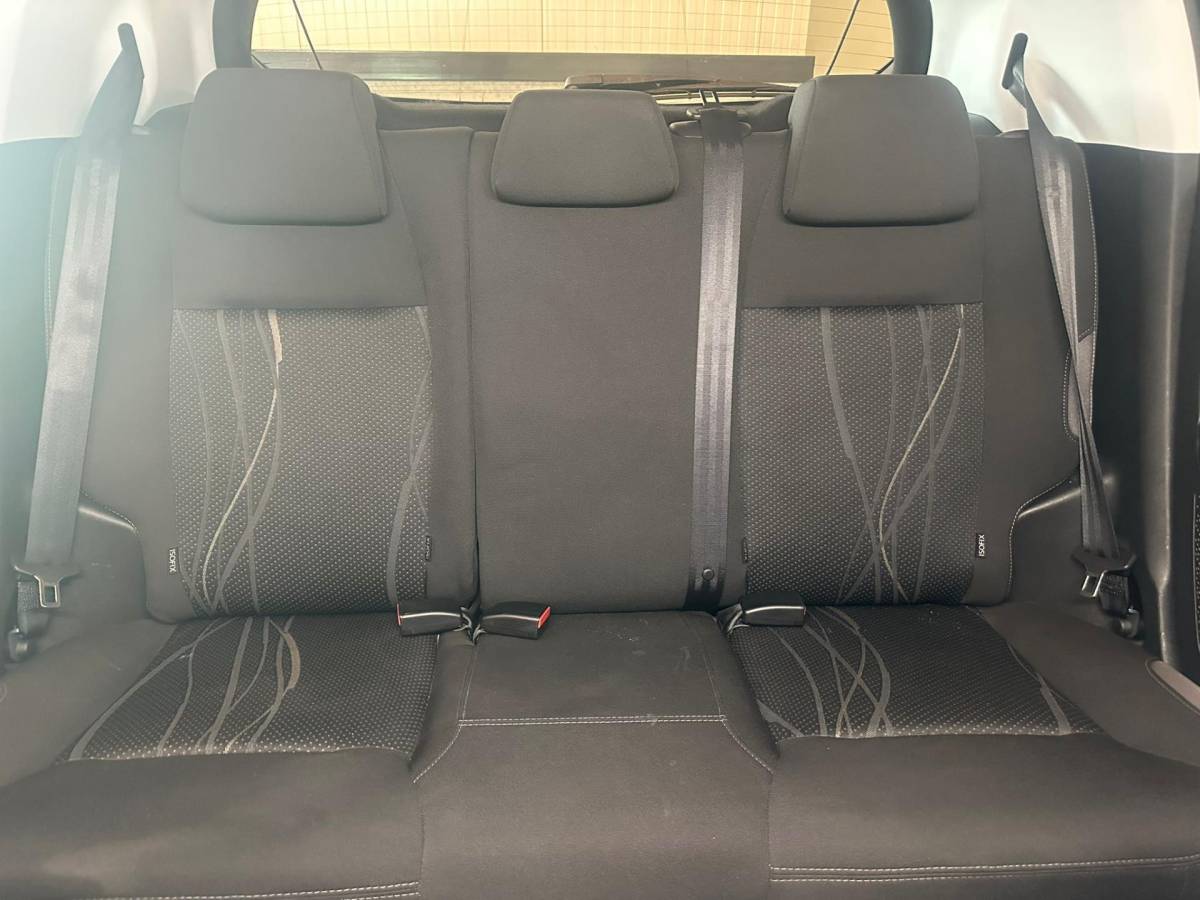 Peugeot 208 Peugeot 208 1.2 VTi 5-DEURS ACTIVE|AIRCO|LM-VELG|ISOFIX|BLUETOOTH|NAVIGATIE|CRUISECONTROL|nweAPK+OH+DISTRIBUTIERIEM BIJ AFLEVERING