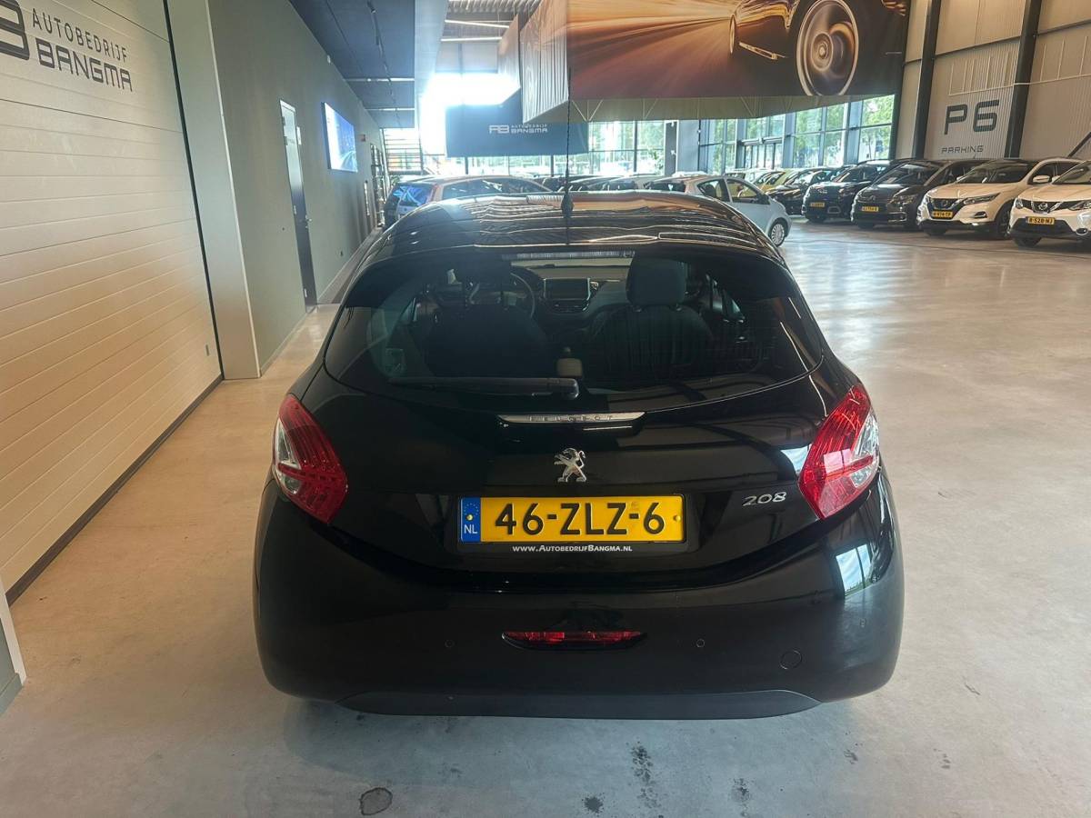 Peugeot 208 Peugeot 208 1.2 VTi 5-DEURS ACTIVE|AIRCO|LM-VELG|ISOFIX|BLUETOOTH|NAVIGATIE|CRUISECONTROL|nweAPK+OH+DISTRIBUTIERIEM BIJ AFLEVERING