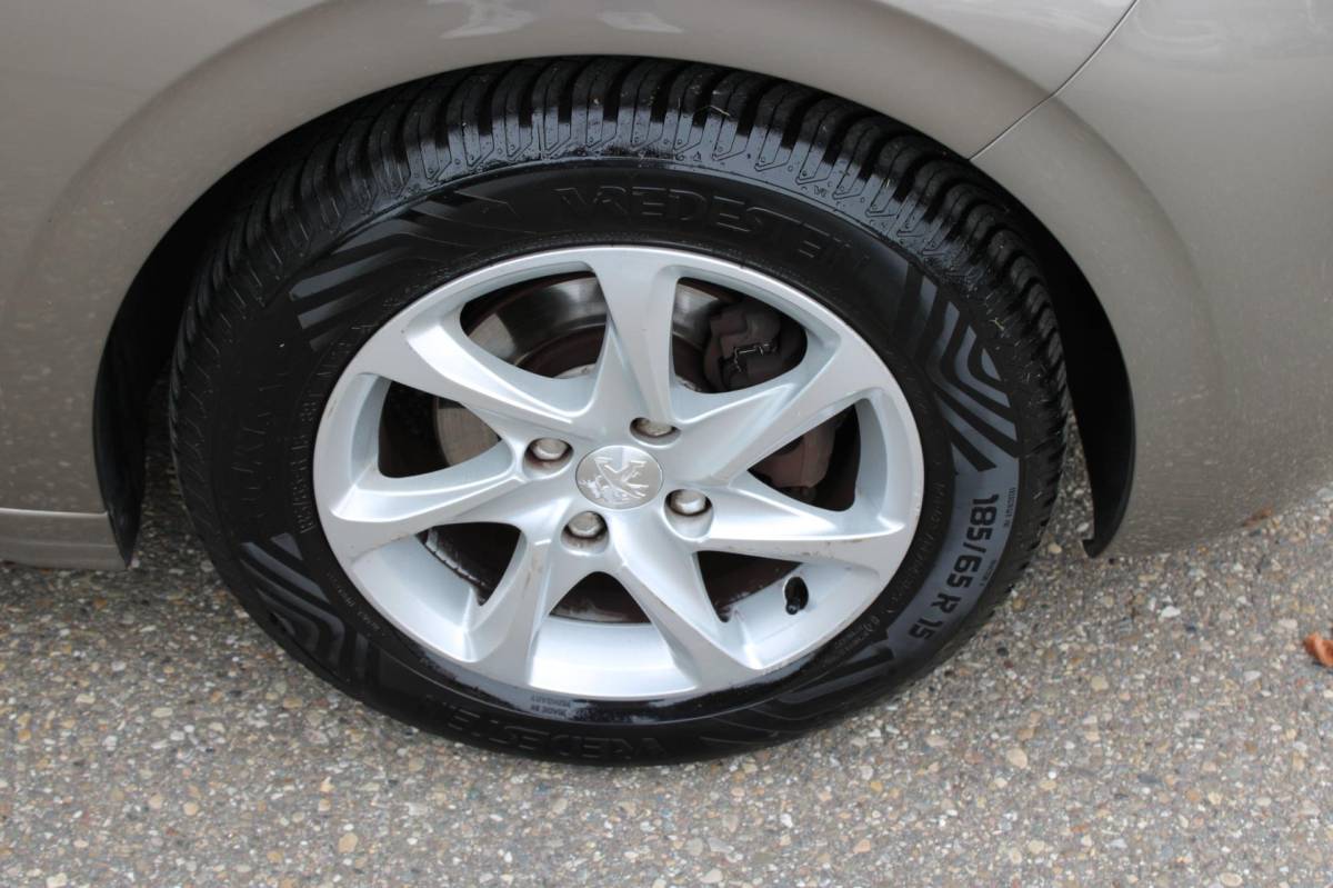 Peugeot 208 Peugeot 208 1.2 VTi 5-DEURS OXYGO-uitv|CLIMA AIRCO|ISOFIX|CRUISE CONTROL|NAVIGATIE|LED|TREKHAAK/LM-VELG|BLUETOOTH/nwe APK+OH.BEURT