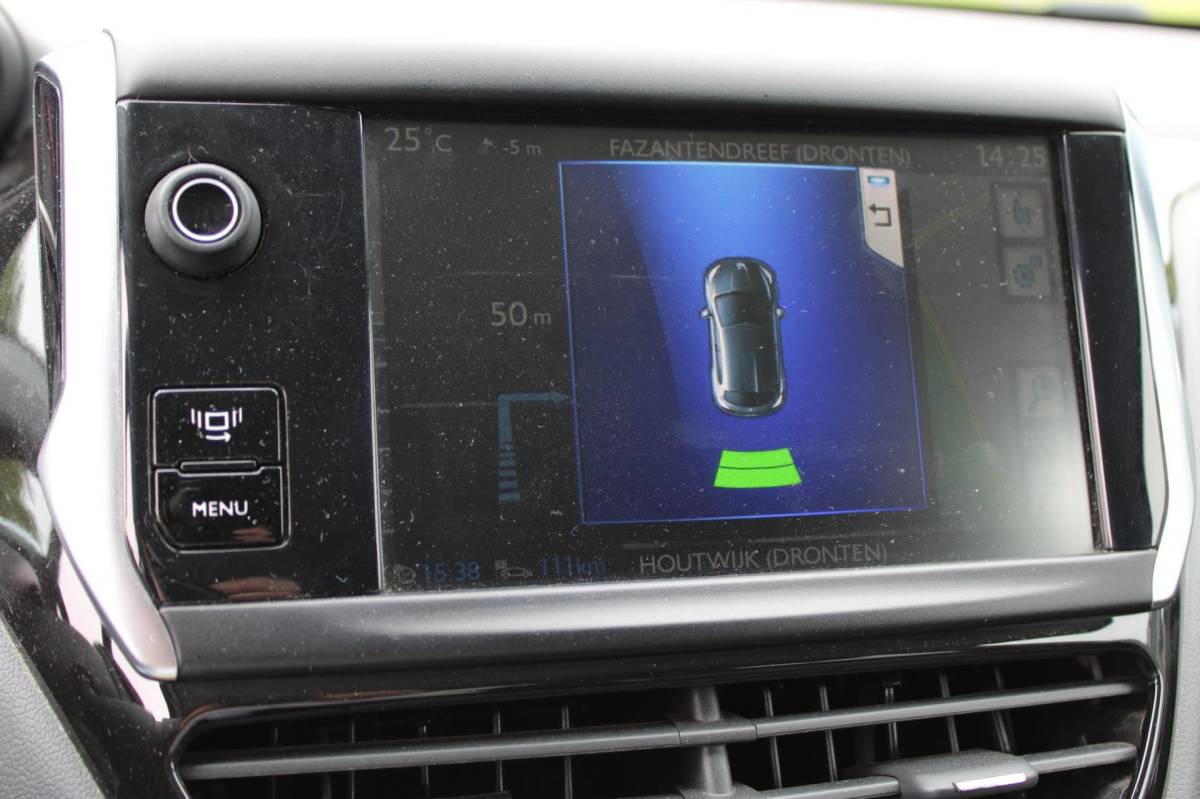 Peugeot 208 Peugeot 208 1.2 VTi 5-DEURS OXYGO-uitv|CLIMA AIRCO|ISOFIX|CRUISE CONTROL|NAVIGATIE|LED|TREKHAAK/LM-VELG|BLUETOOTH/nwe APK+OH.BEURT