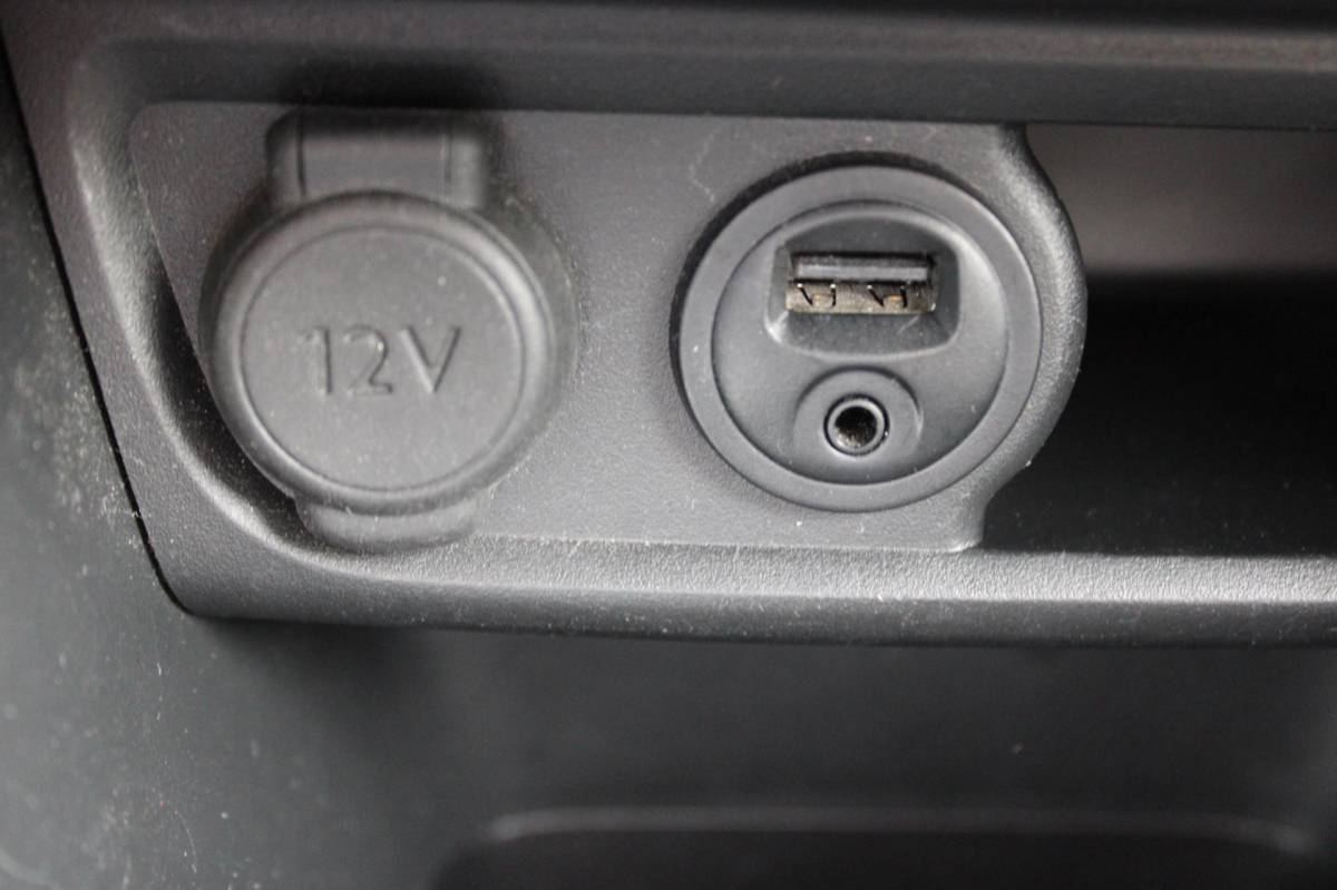 Peugeot 208 Peugeot 208 1.2 VTi 5-DEURS OXYGO-uitv|CLIMA AIRCO|ISOFIX|CRUISE CONTROL|NAVIGATIE|LED|TREKHAAK/LM-VELG|BLUETOOTH/nwe APK+OH.BEURT