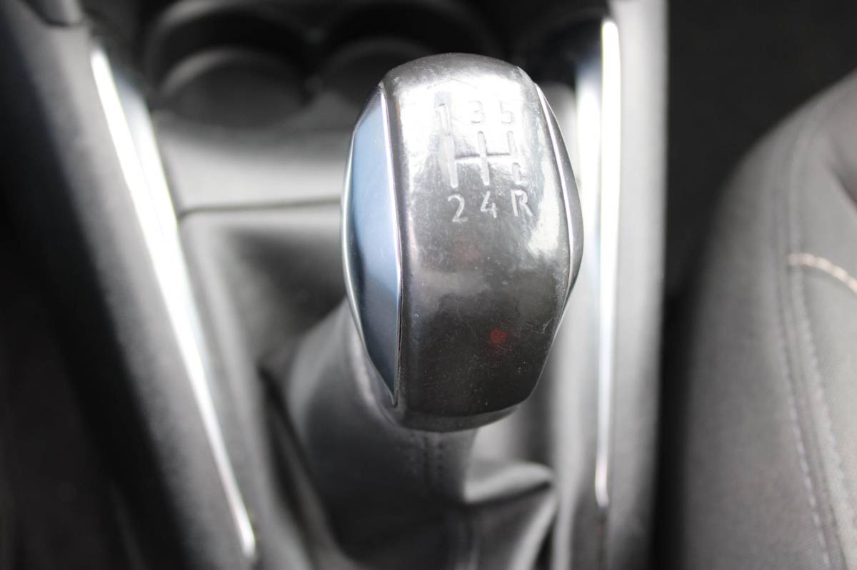 Peugeot 208 Peugeot 208 1.2 VTi 5-DEURS OXYGO-uitv|CLIMA AIRCO|ISOFIX|CRUISE CONTROL|NAVIGATIE|LED|TREKHAAK/LM-VELG|BLUETOOTH/nwe APK+OH.BEURT
