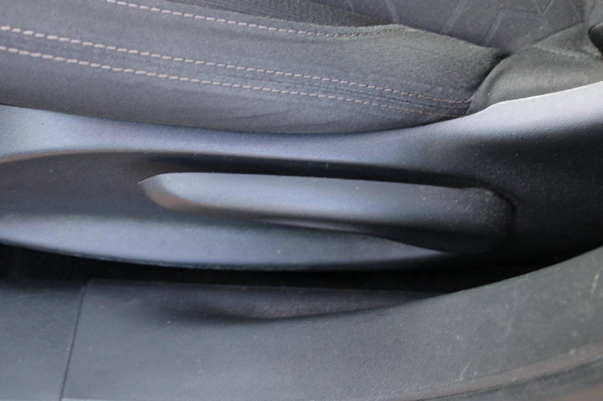 Peugeot 2008 Peugeot 2008 1.2 VTi ACTIVE-uitv|AIRCO|TREKHAAK|CRUISE CONTROL|ISOFIX|LM-VELG|BLUETOOTH|NAVIGATIE|nwe APK+OH.BEURT BIJ AFLEVERING