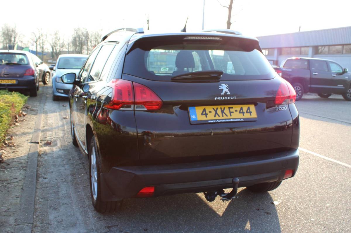 Peugeot 2008 Peugeot 2008 1.2 VTi ACTIVE-uitv|AIRCO|TREKHAAK|CRUISE CONTROL|ISOFIX|LM-VELG|BLUETOOTH|NAVIGATIE|nwe APK+OH.BEURT BIJ AFLEVERING