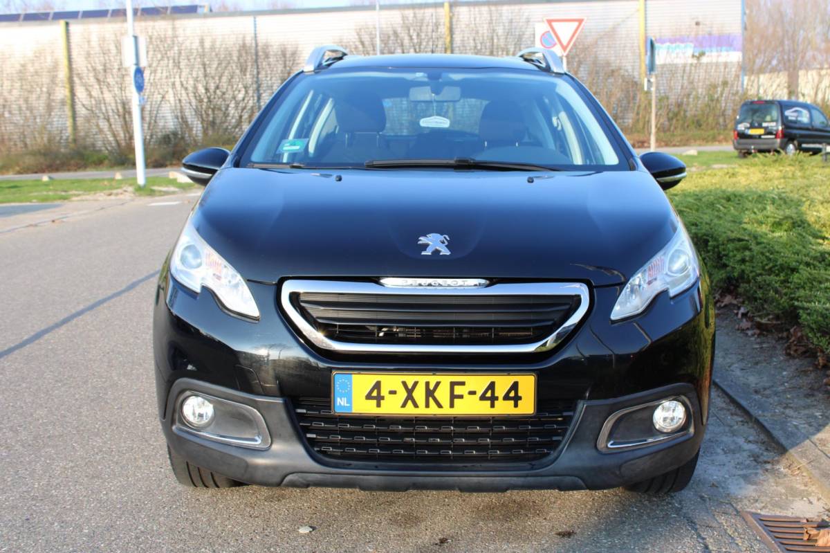 Peugeot 2008 Peugeot 2008 1.2 VTi ACTIVE-uitv|AIRCO|TREKHAAK|CRUISE CONTROL|ISOFIX|LM-VELG|BLUETOOTH|NAVIGATIE|nwe APK+OH.BEURT BIJ AFLEVERING