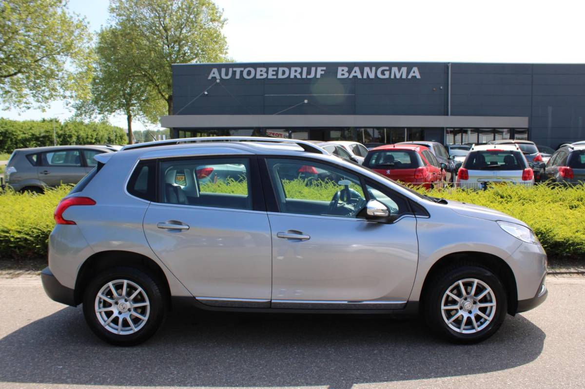 Peugeot 2008 Peugeot 2008 1.2 PureTech ALLURE PACK PREMIUM PLUS|CLIMA AIRCO|CRUISECONTROL|HALF LEER|LM-VELG|nieuwe APK+OH BEURT+DISTRIBUTIERIEM