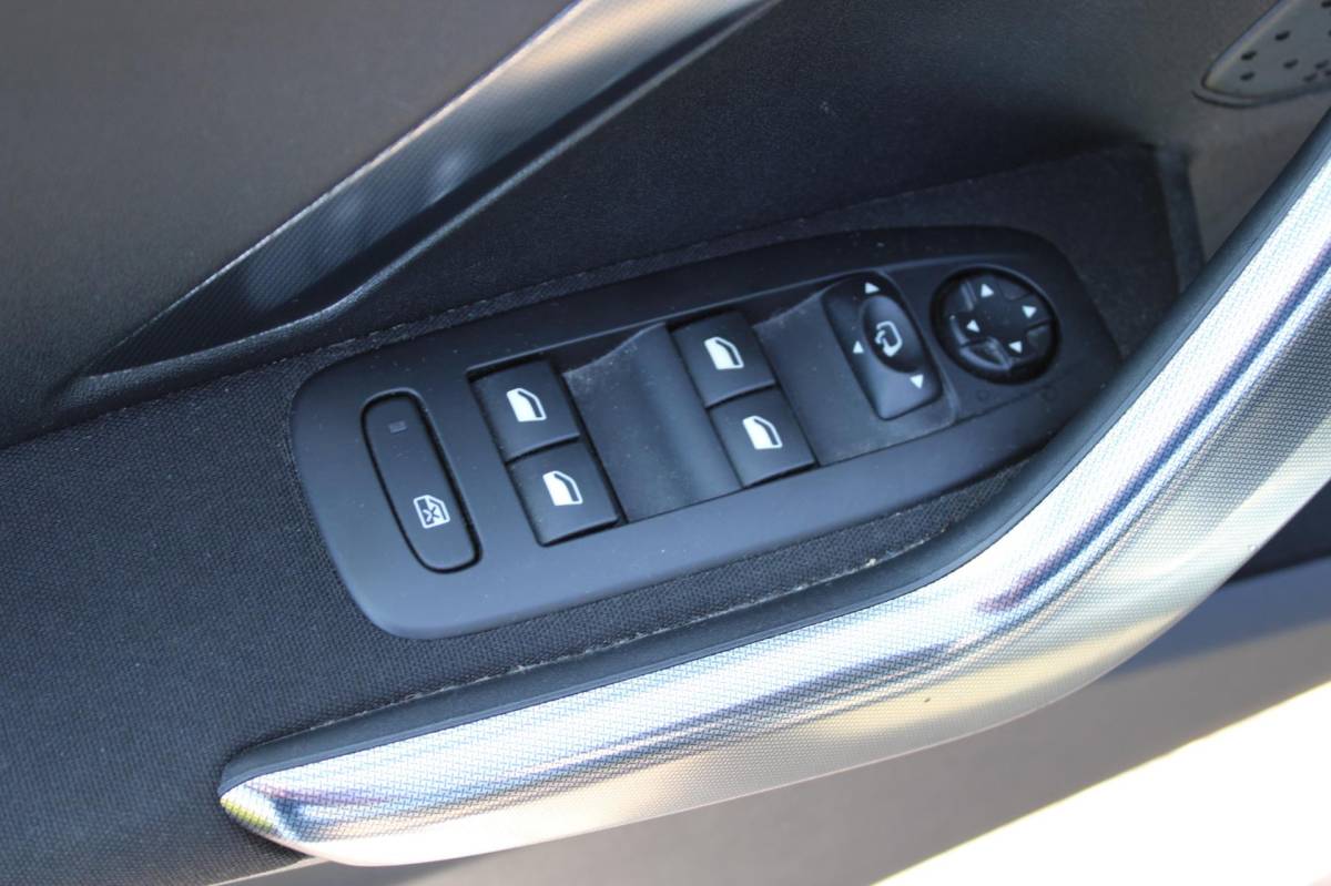 Peugeot 2008 Peugeot 2008 1.2 PureTech ALLURE PACK PREMIUM PLUS|CLIMA AIRCO|CRUISECONTROL|HALF LEER|LM-VELG|nieuwe APK+OH BEURT+DISTRIBUTIERIEM