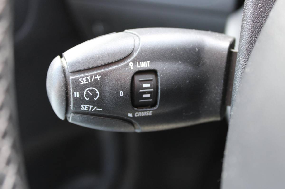 Peugeot 2008 Peugeot 2008 1.2 PureTech ALLURE PACK PREMIUM PLUS|CLIMA AIRCO|CRUISECONTROL|HALF LEER|LM-VELG|nieuwe APK+OH BEURT+DISTRIBUTIERIEM