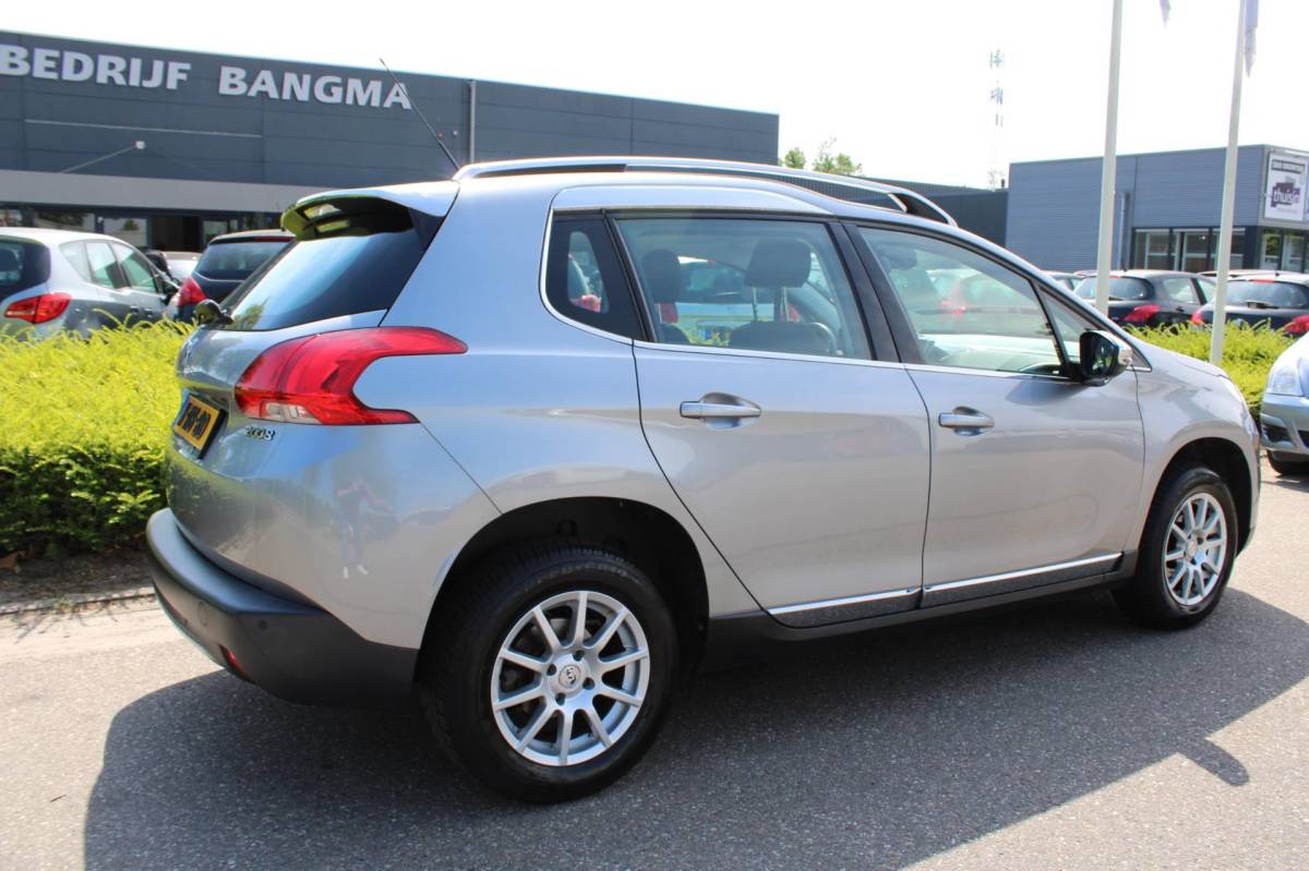 Peugeot 2008 Peugeot 2008 1.2 PureTech ALLURE PACK PREMIUM PLUS|CLIMA AIRCO|CRUISECONTROL|HALF LEER|LM-VELG|nieuwe APK+OH BEURT+DISTRIBUTIERIEM