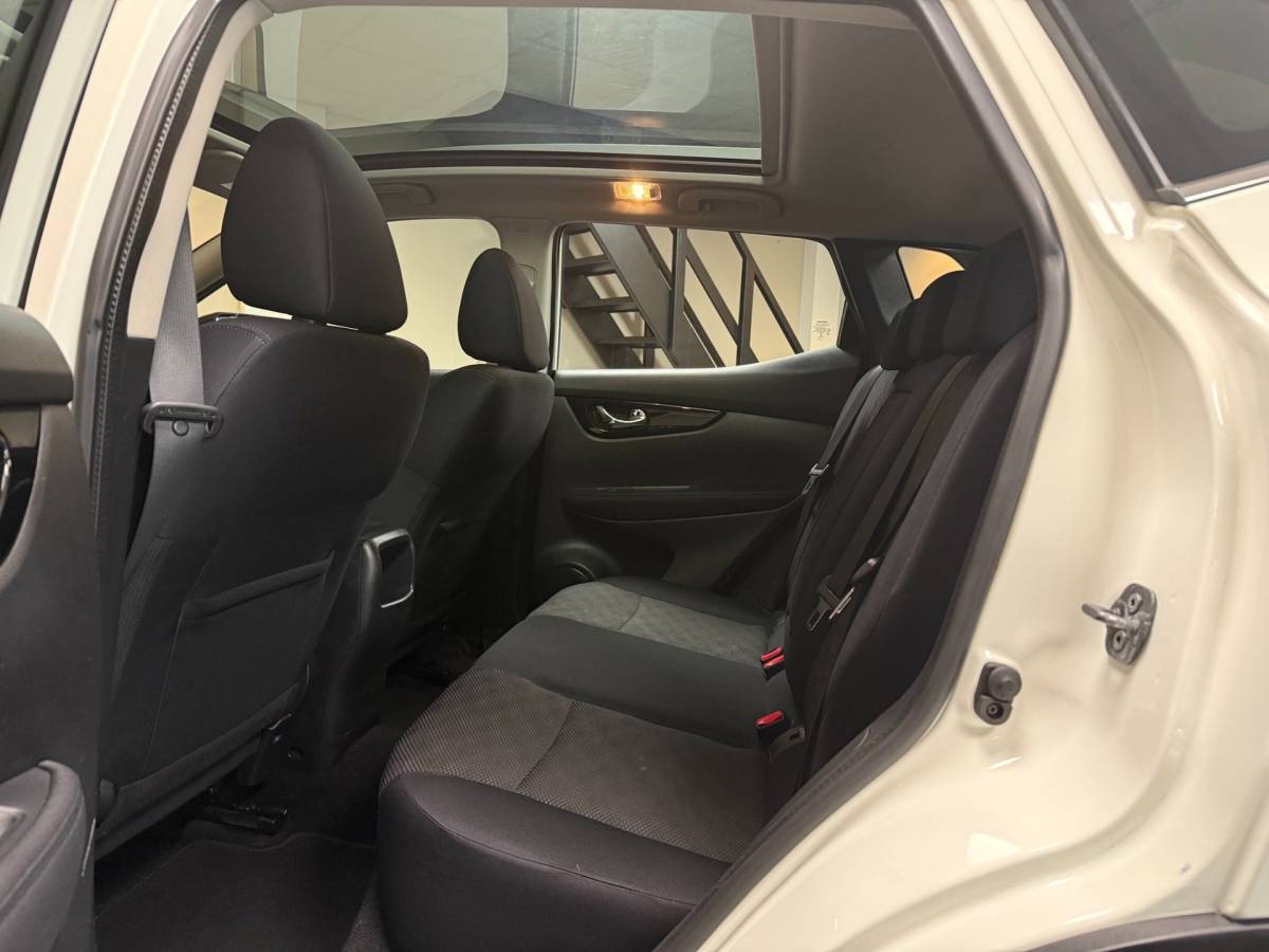 Nissan QASHQAI Nissan Qashqai 1.2 Acenta *2de Eigenaar* Trekhaak|Panodak|Cruise|NAP