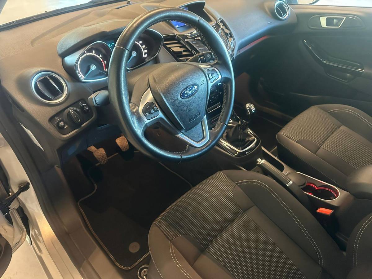 Ford Fiesta Ford Fiesta 1.0 EcoBoost 5-DEURS STYLE|CLIMA AIRCO|LM-VELG|NAVIGATIE|CRUISECONTROL|ISOFIX|BLUETOOTH|STOELVERWARMING|104.815 km NAP