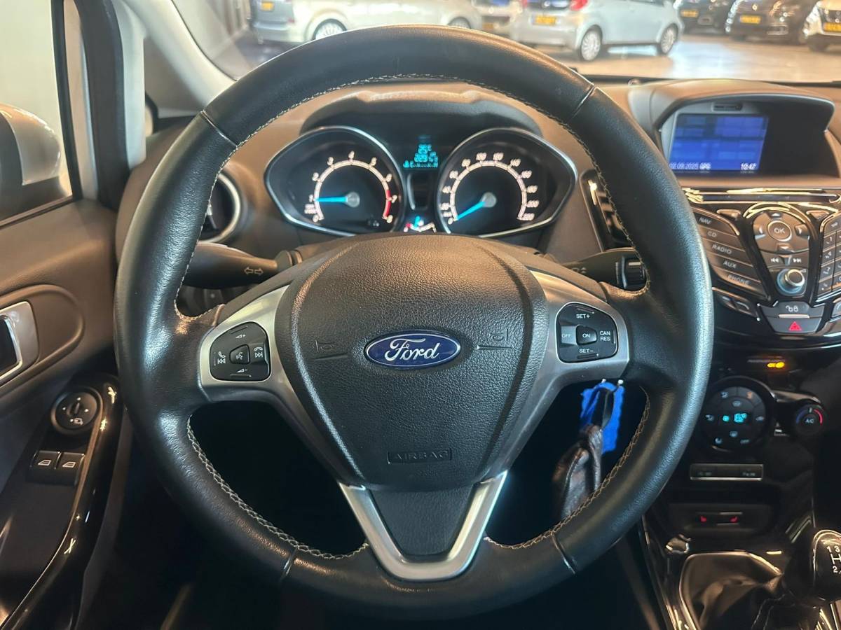 Ford Fiesta Ford Fiesta 1.0 EcoBoost 5-DEURS STYLE|CLIMA AIRCO|LM-VELG|NAVIGATIE|CRUISECONTROL|ISOFIX|BLUETOOTH|STOELVERWARMING|104.815 km NAP