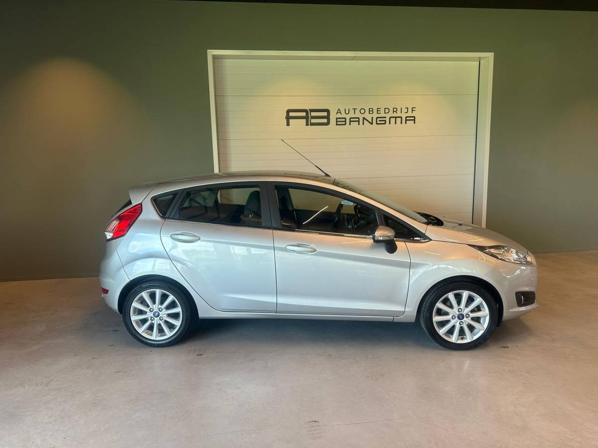 Ford Fiesta Ford Fiesta 1.0 EcoBoost 5-DEURS STYLE|CLIMA AIRCO|LM-VELG|NAVIGATIE|CRUISECONTROL|ISOFIX|BLUETOOTH|STOELVERWARMING|104.815 km NAP