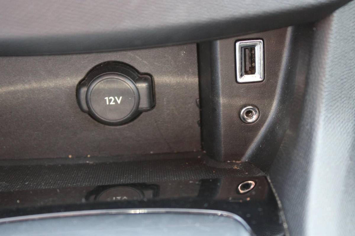 Peugeot 308 Peugeot 308 1.2 PureTech 5-DEURS ACTIVE-uitv|CLIMA AIRCO|CRUISE CONTROL|NAVIGATIE|ISOFIX|BLUETOOTH|nweAPK+OH.BEURT+DISTRIBUTIERIEM