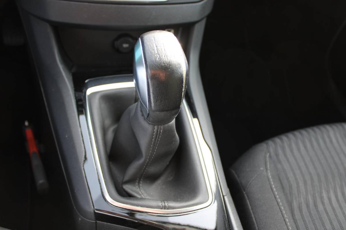 Peugeot 308 Peugeot 308 1.2 PureTech 5-DEURS ACTIVE-uitv|CLIMA AIRCO|CRUISE CONTROL|NAVIGATIE|ISOFIX|BLUETOOTH|nweAPK+OH.BEURT+DISTRIBUTIERIEM