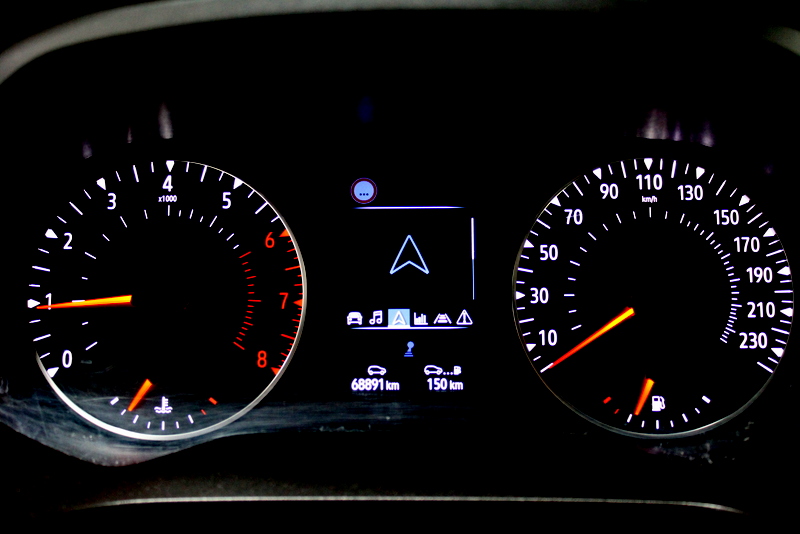 Renault Captur Renault Captur 1.0 TCe 92PK, RIJKLAAR!! NAVIGATIE | PARKEERSENSOREN | CRUISE CONTROLE | CLIMATE CONTROLE