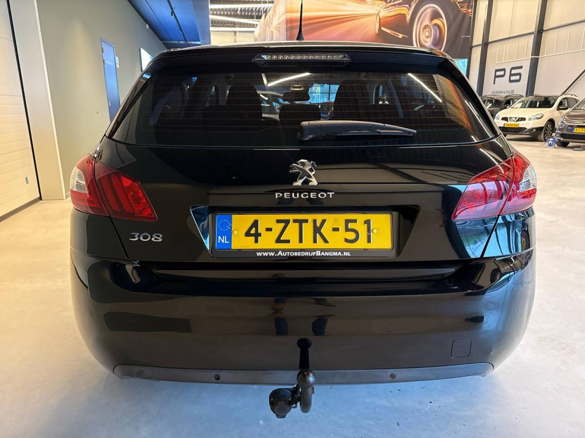 Peugeot 308 Peugeot 308 1.2 PureTech ACTIVE-uitv|CLIMA AIRCO|CRUISE CONTROL|ISOFIX|NAVIGATIE|LM-VELG|TREKHAAK|nweAPK+OH.+nwe DISTRIBUTIERIEM!!