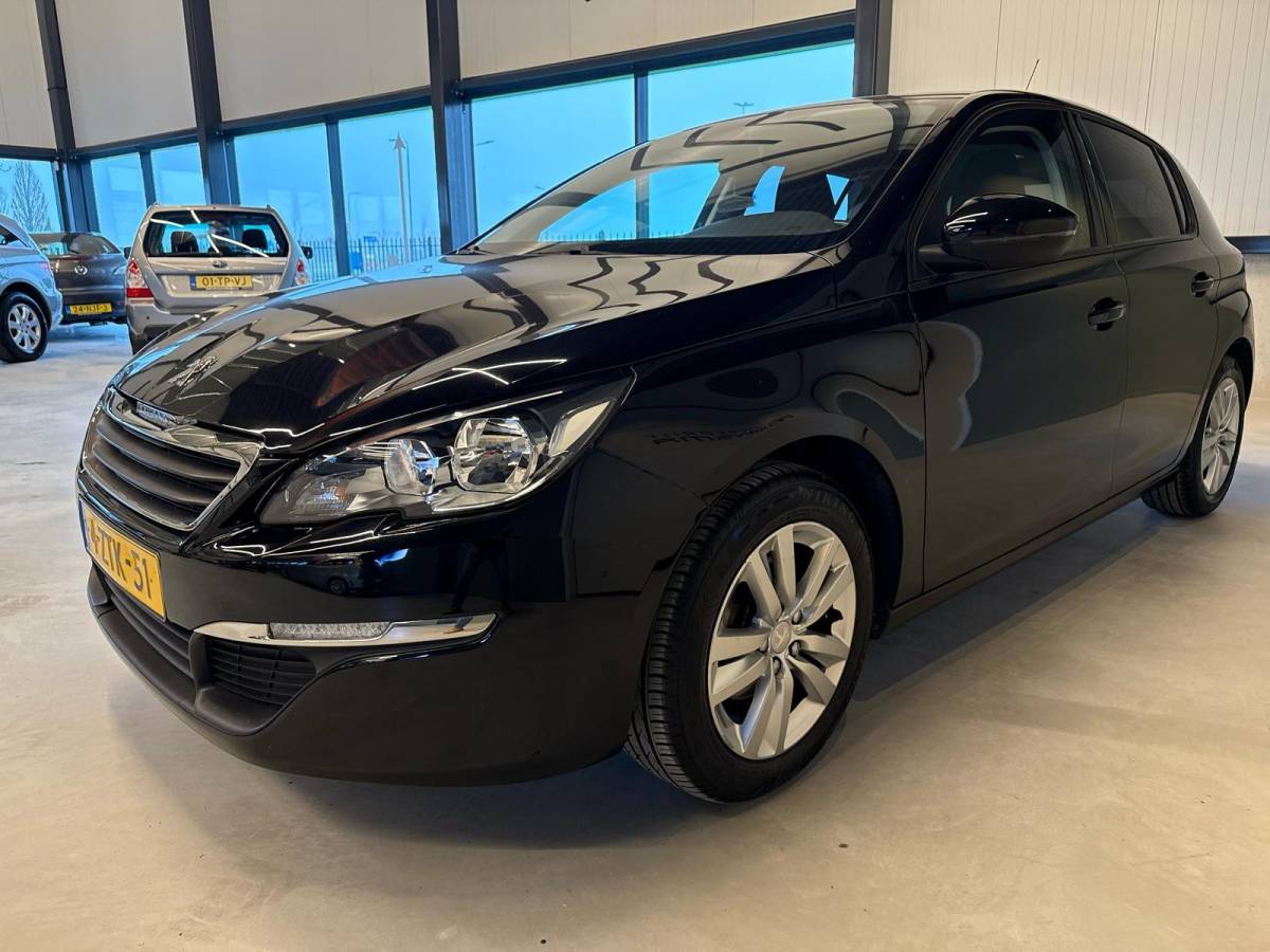Peugeot 308 Peugeot 308 1.2 PureTech ACTIVE-uitv|CLIMA AIRCO|CRUISE CONTROL|ISOFIX|NAVIGATIE|LM-VELG|TREKHAAK|nweAPK+OH.+nwe DISTRIBUTIERIEM!!