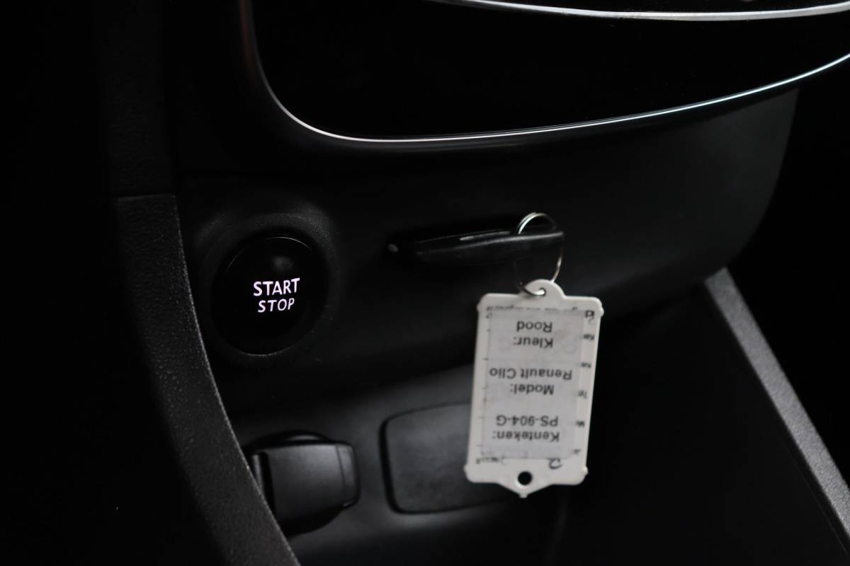 Renault Clio Renault Clio Estate 0.9 TCe Limited | Org NL | Navigatie | Airco |
