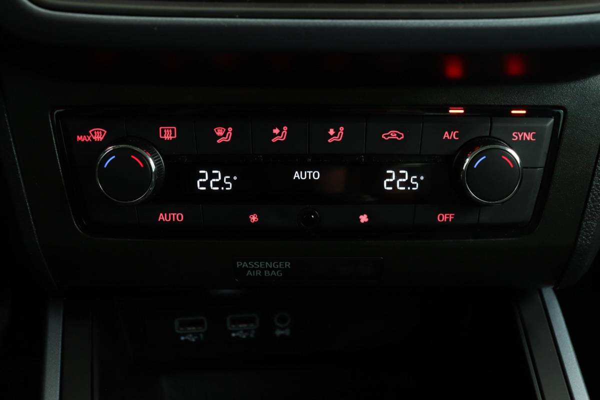 SEAT Arona Seat Arona 1.0 TSI Style | CarPlay | Climate Control | Parkeersensoren | Org NL.