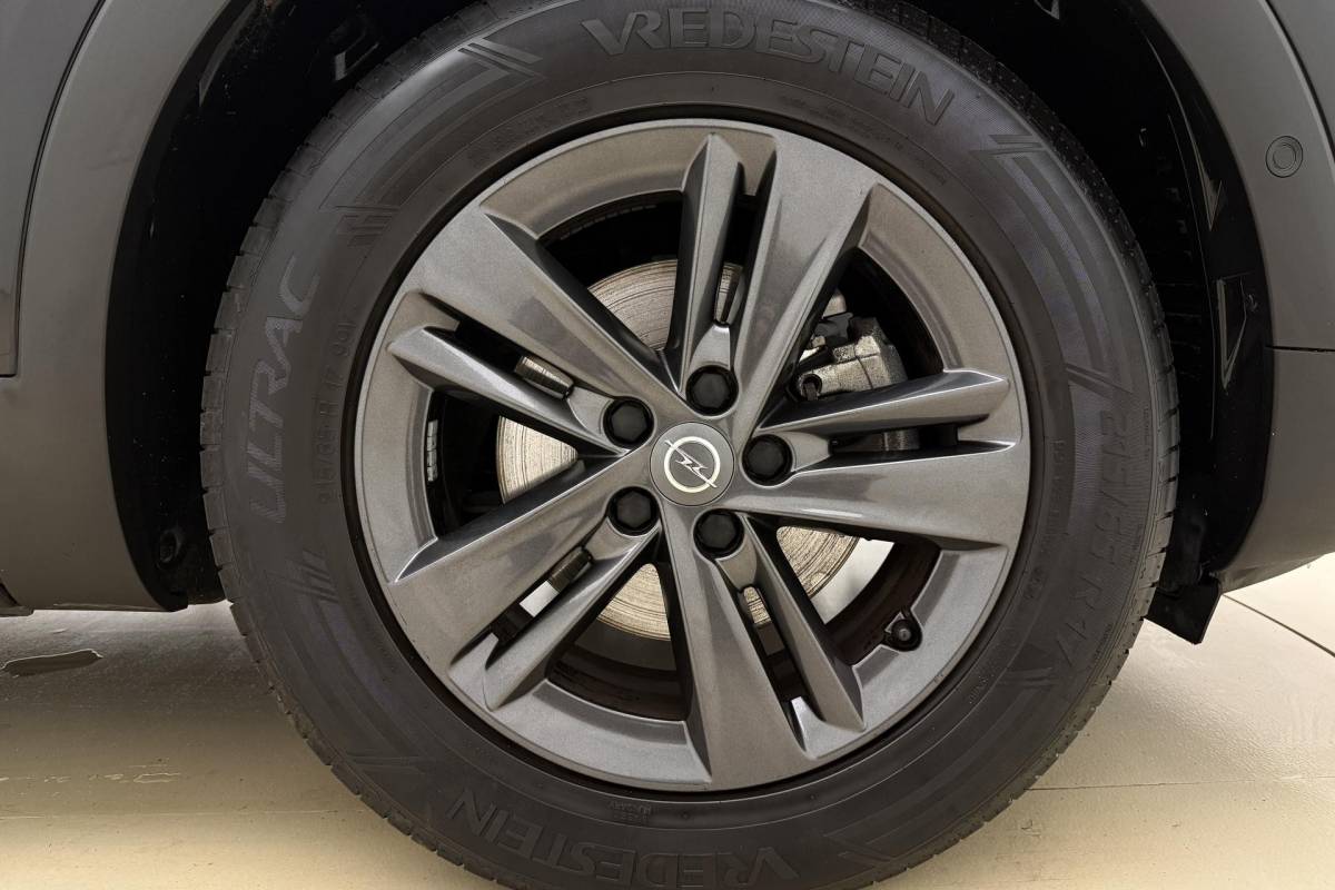 Opel Grandland X Opel Grandland X 1.2 Turbo 120 Jaar Edition | Apple Carplay/Android Auto | Cruise Control | Lichtmetalen velgen 17” | Bluetooth |