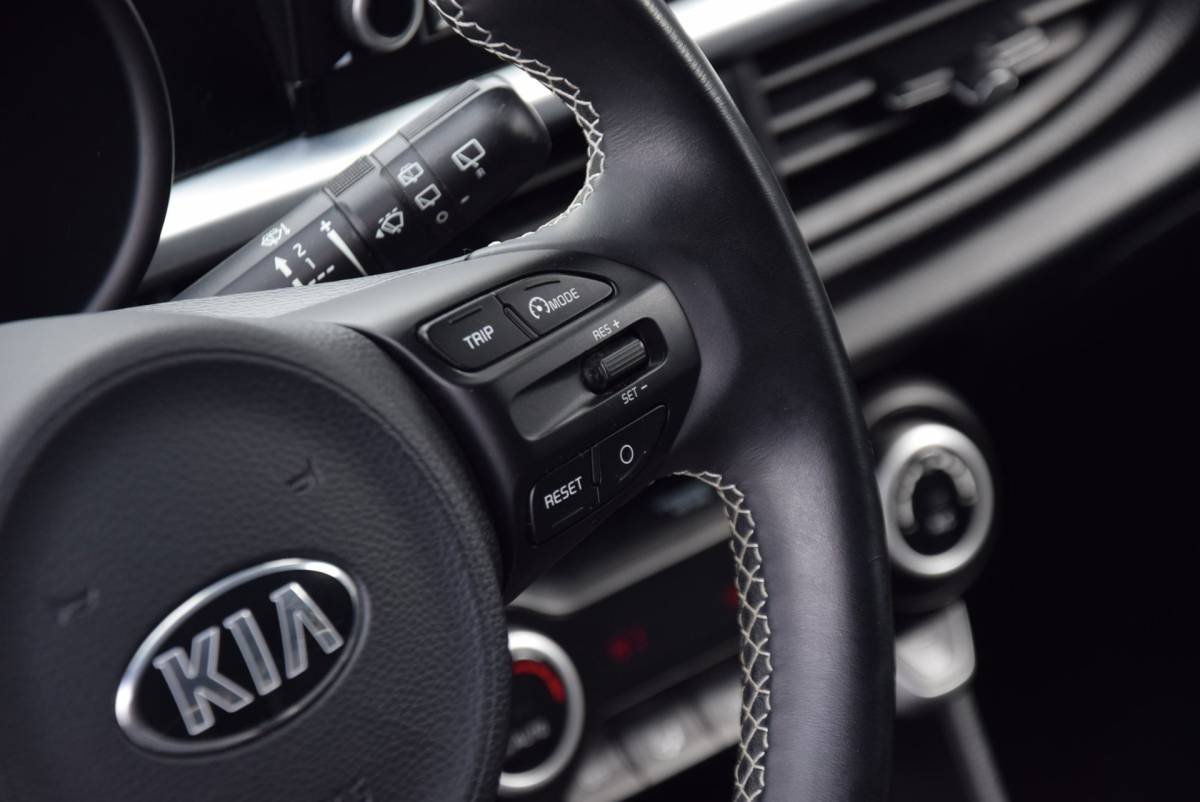 Kia Picanto Kia Picanto 1.0 CVVT Design Edition 2019 Navigator Navigatie Airco Cruise control Carplay