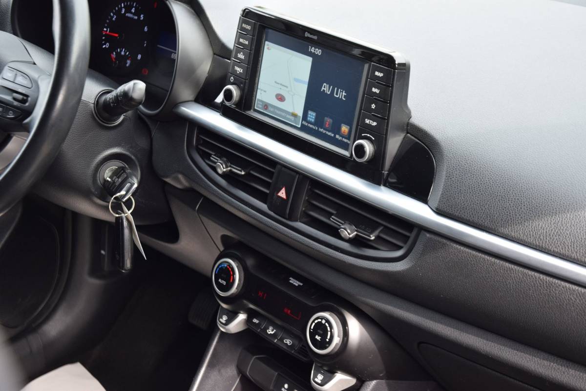 Kia Picanto Kia Picanto 1.0 CVVT Design Edition 2019 Navigator Navigatie Airco Cruise control Carplay