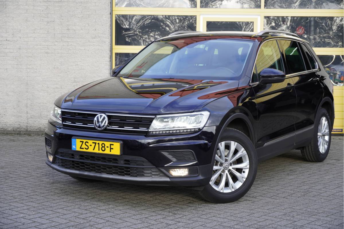 Volkswagen Tiguan Volkswagen Tiguan 1.5 TSI Comfortline Business BJ2019 Lmv 17″ | Led | Pdc | Navi | Elek. achterklep | App-Connect | Climate control | Cruise control | Verwarmde voorstoelen | Extra getint glas