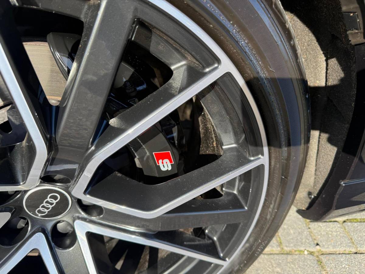 Audi SQ7 Audi SQ7 4.0 TDI SQ7 QUATTRO ALLE OPTIE’S € 175.168,- NIEUWPRIJS