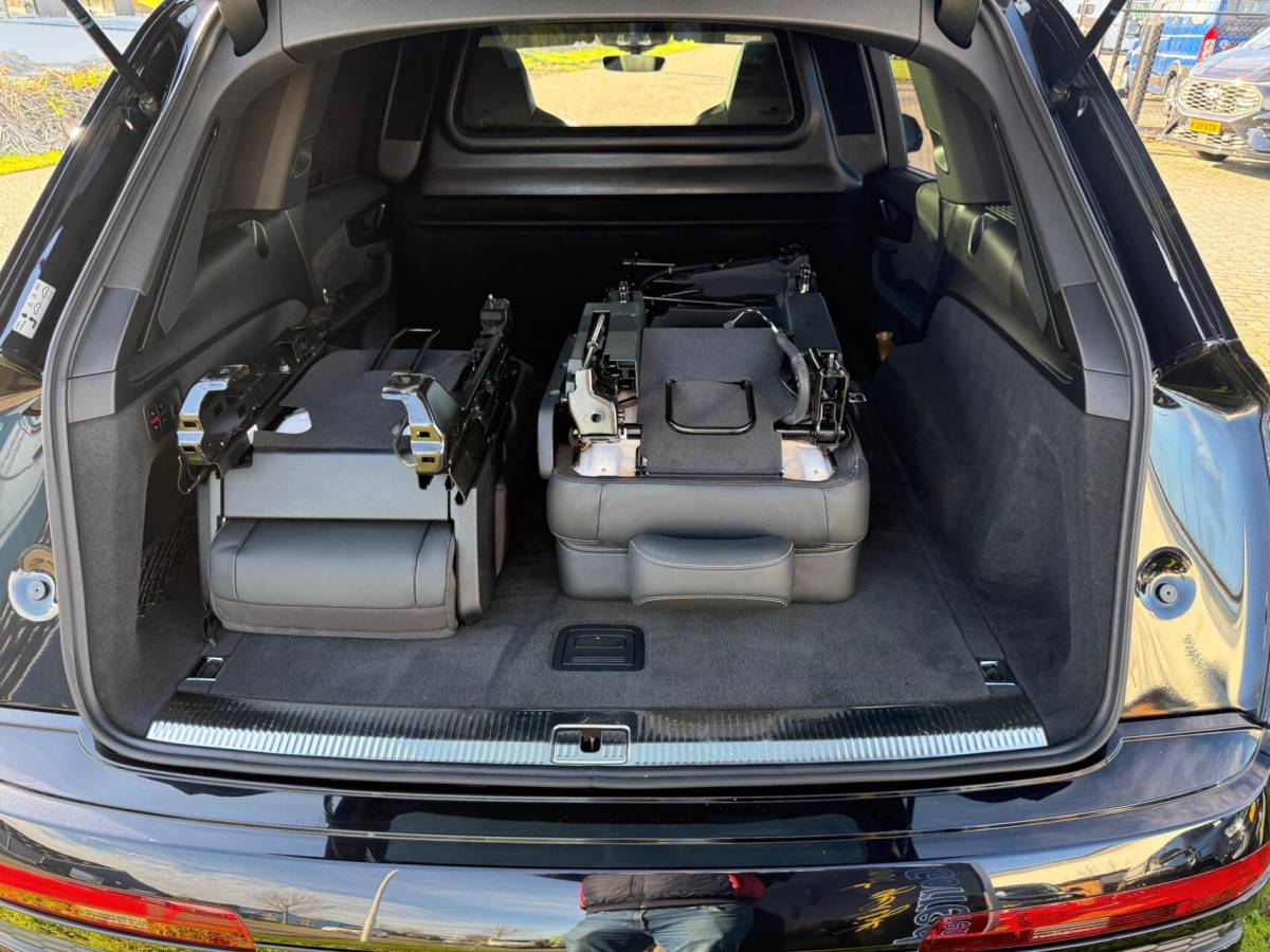 Audi SQ7 Audi SQ7 4.0 TDI SQ7 QUATTRO ALLE OPTIE’S € 175.168,- NIEUWPRIJS