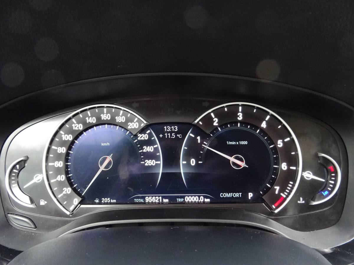 BMW 5 Serie BMW 5-serie Touring 530i High Executive * LED * GR NAVI * LEER !!