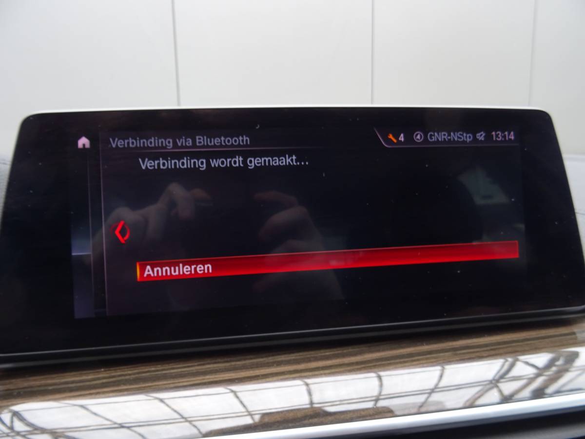 BMW 5 Serie BMW 5-serie Touring 530i High Executive * LED * GR NAVI * LEER !!