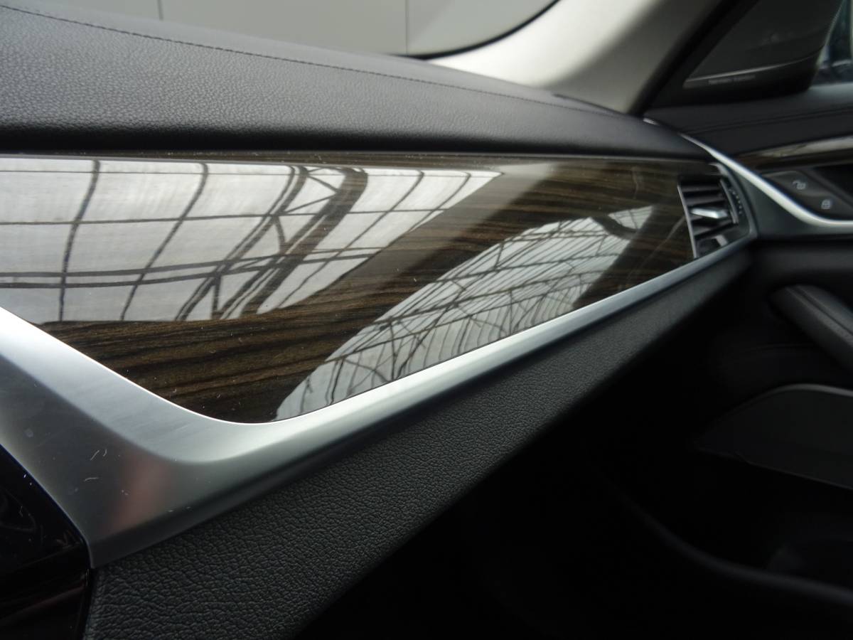 BMW 5 Serie BMW 5-serie Touring 530i High Executive * LED * GR NAVI * LEER !!