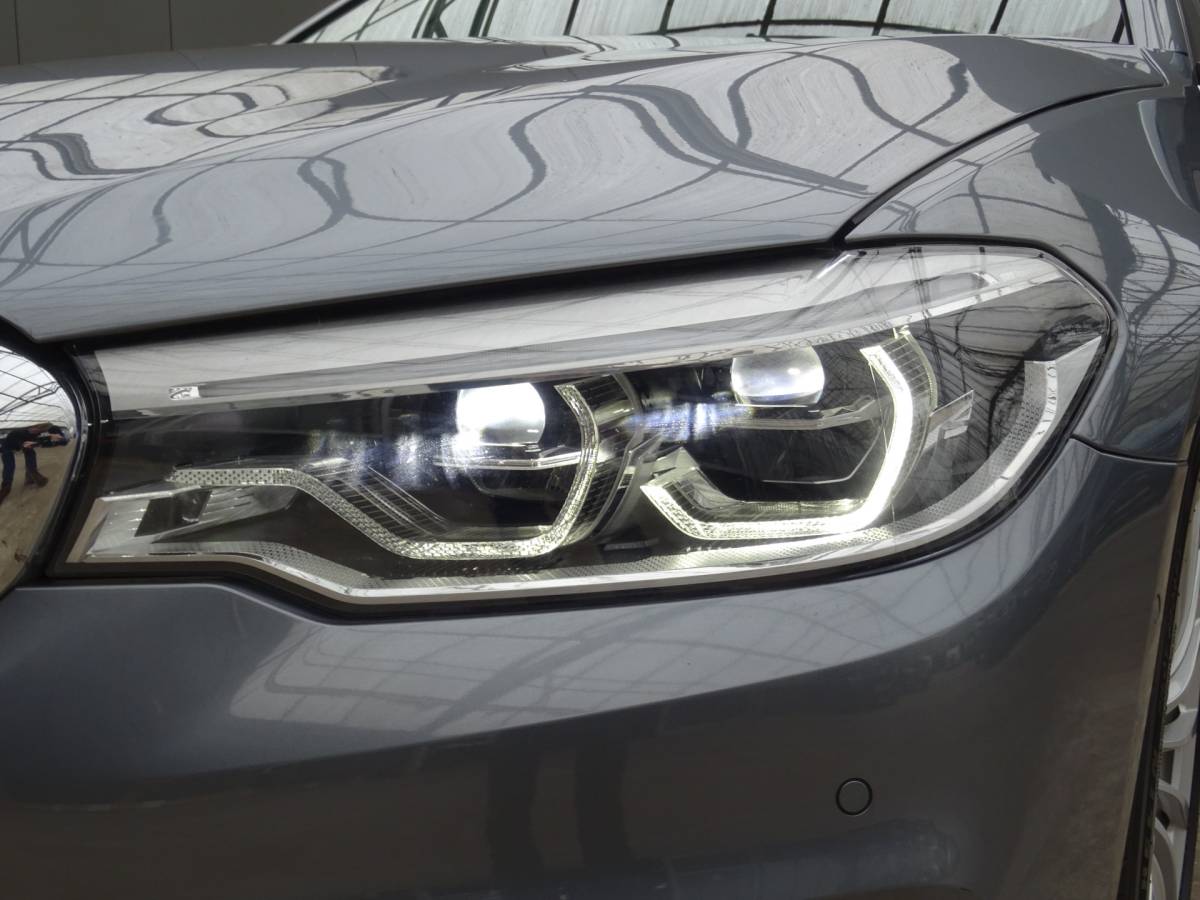 BMW 5 Serie BMW 5-serie Touring 530i High Executive * LED * GR NAVI * LEER !!