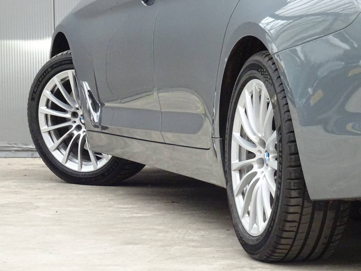 BMW 5 Serie BMW 5-serie Touring 530i High Executive * LED * GR NAVI * LEER !!