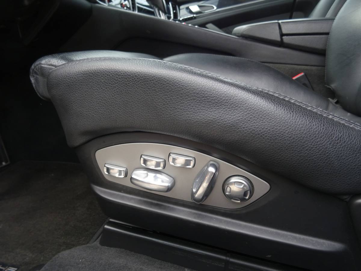 Porsche Panamera Porsche Panamera 4.8 4S * SPORTCHRONO * CARPLAY * YOUNGTIMER !!