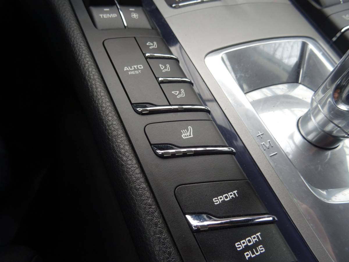 Porsche Panamera Porsche Panamera 4.8 4S * SPORTCHRONO * CARPLAY * YOUNGTIMER !!